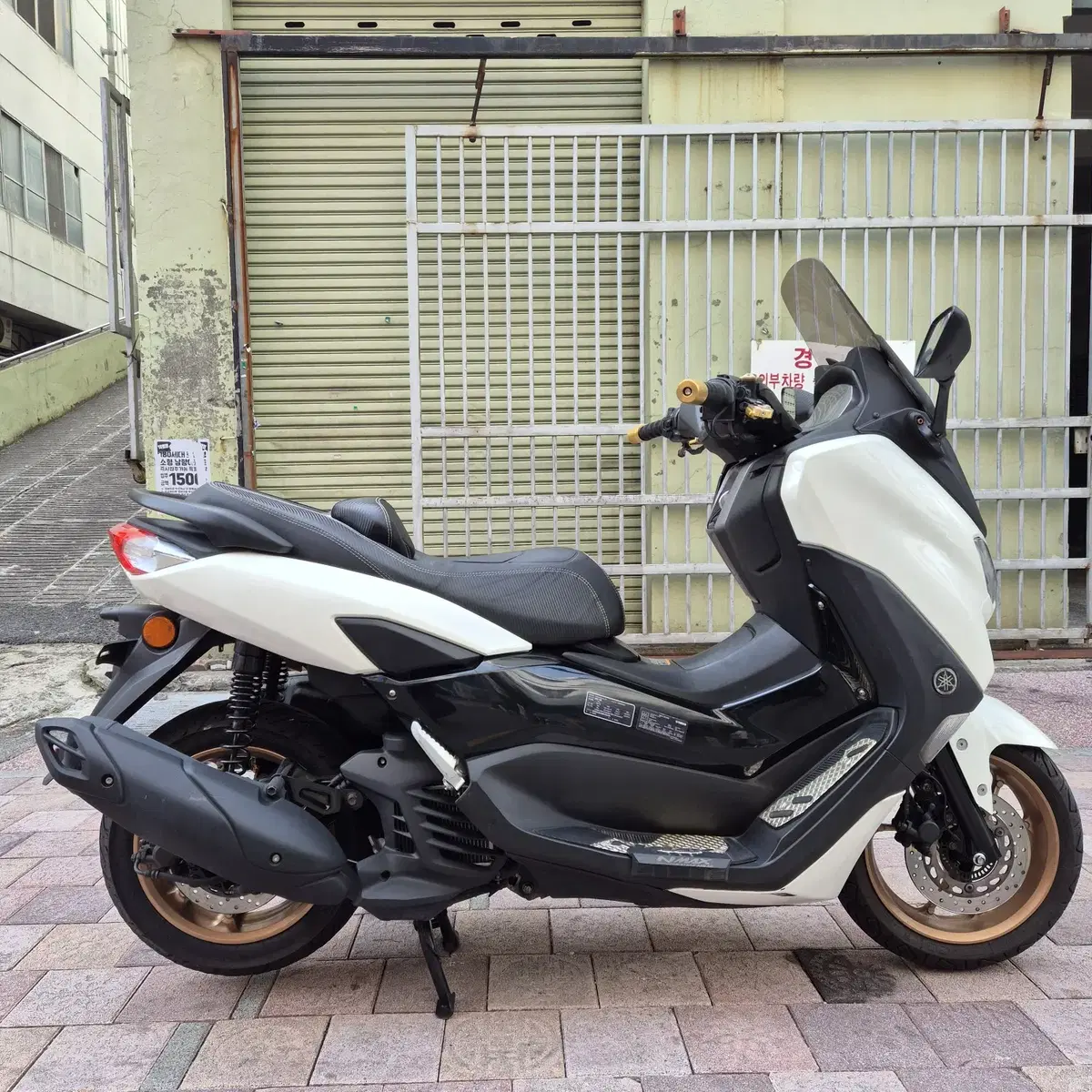 센터판 A급 YAMAHA NMAX125 판매합니다.