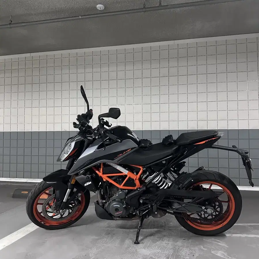 ktm 듀크390 (duke390) 22년식