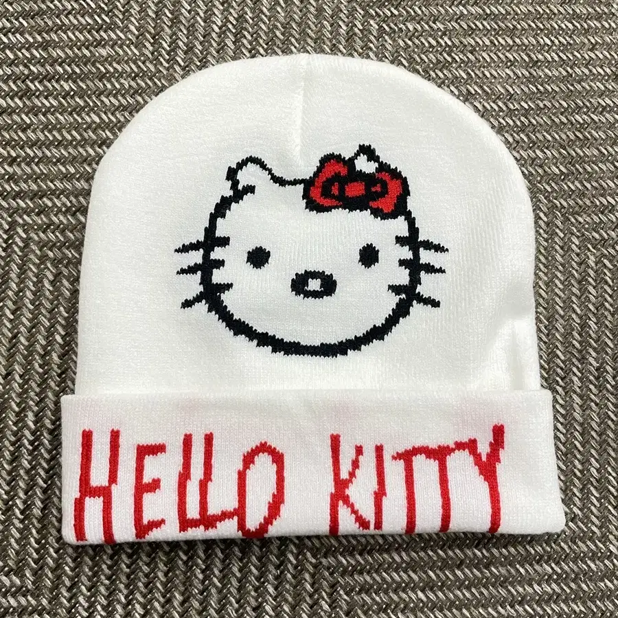 Hello kitty 헬로키티 프린팅 비니 화이트 OS