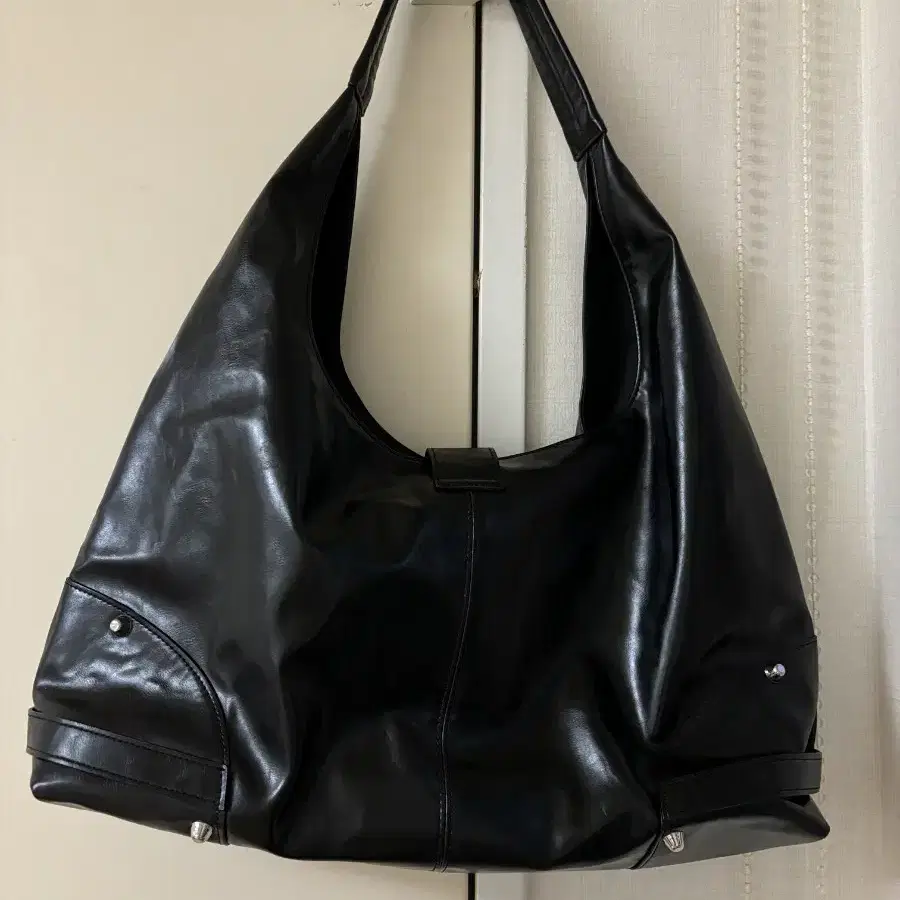 낫노잉 moto hobo bag 검정 호보백 가방 빅백 보부상백