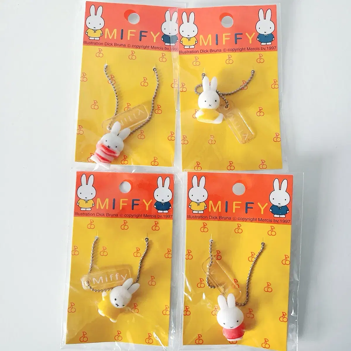 [Rare] 1997 Classic Miffy Figure Strap Keyring (Price per Piece) Vintage Props