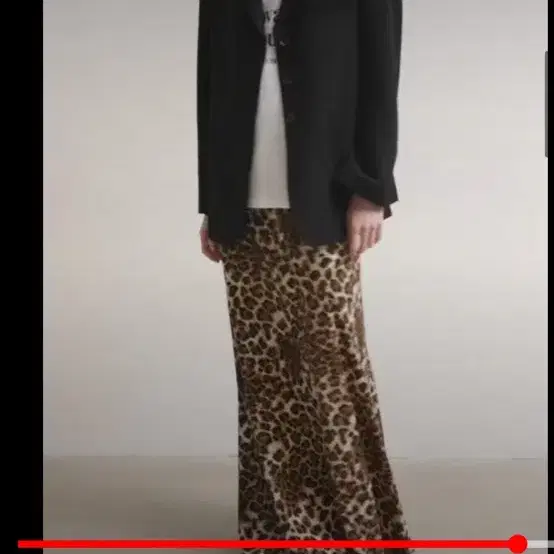 퀸스래빗 레오파드 맥시스커트 Leopard Long Skirt