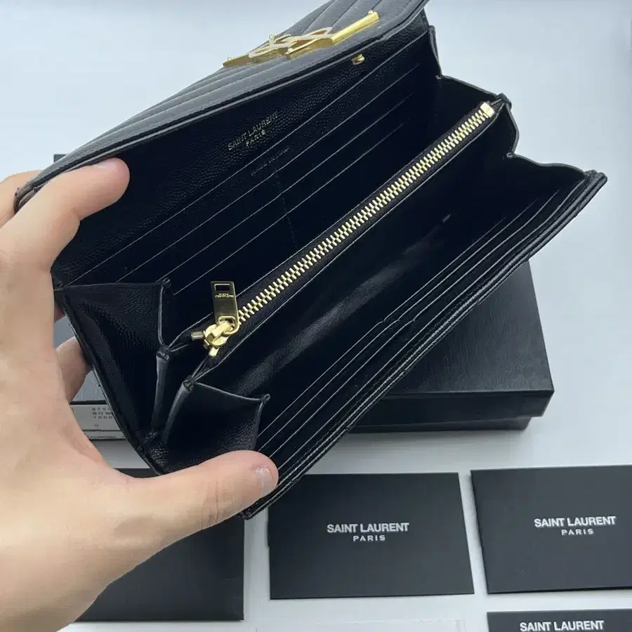 [새상품급]입생로랑 마틀라세 월렛 YSL 금장 장지갑