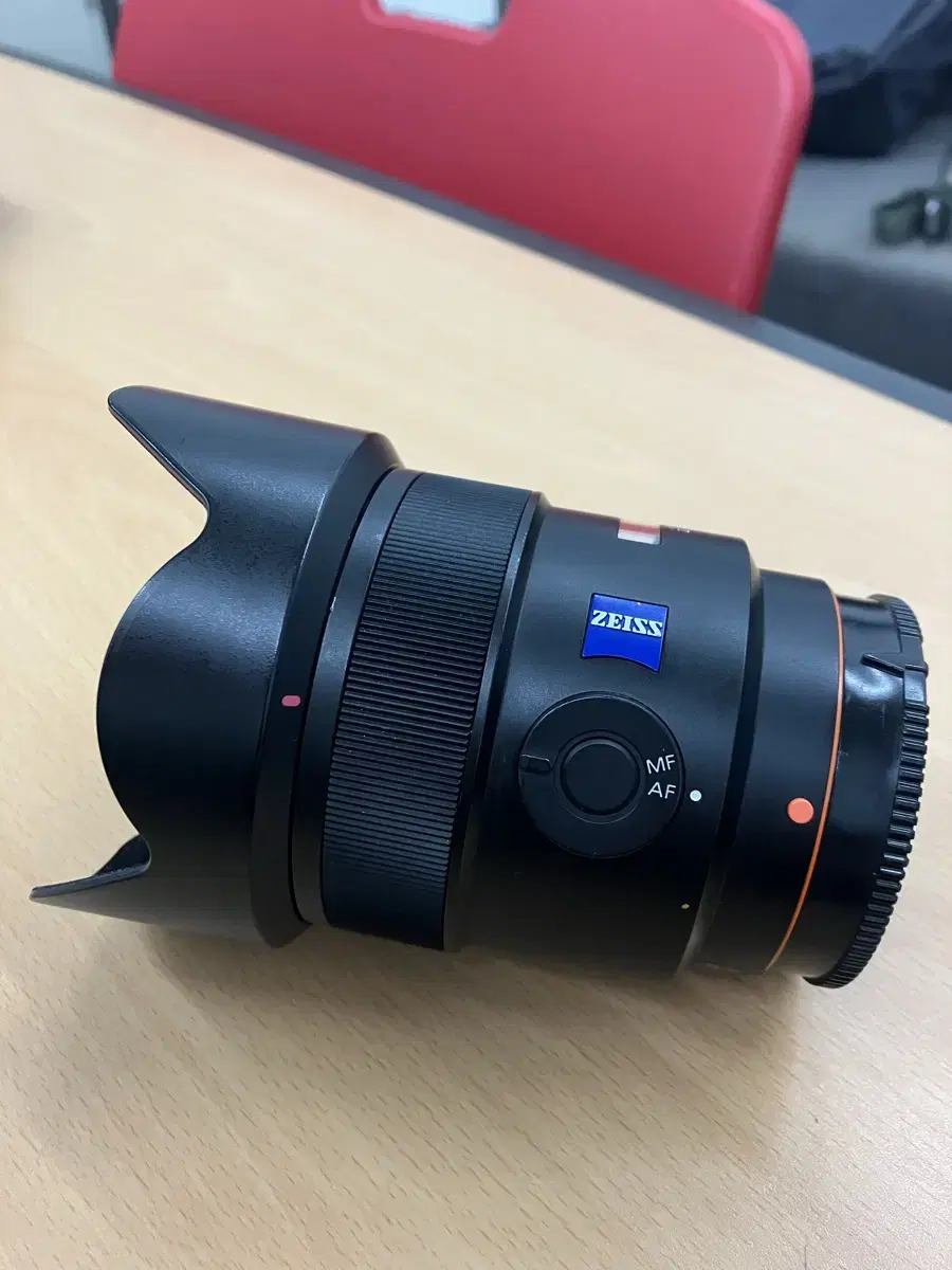 소니 자이스 24mm f2 알파마운트 렌즈 sal24f20z