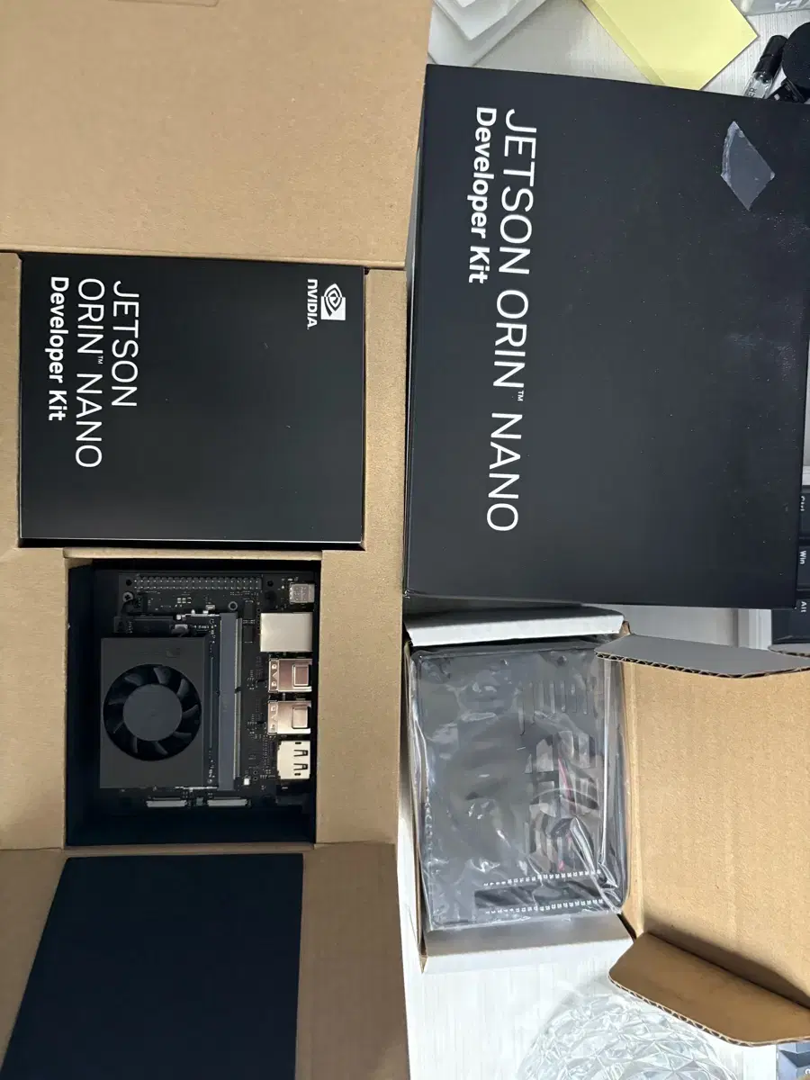 Jetson Orin Nano Dev kit과 Dev kit case