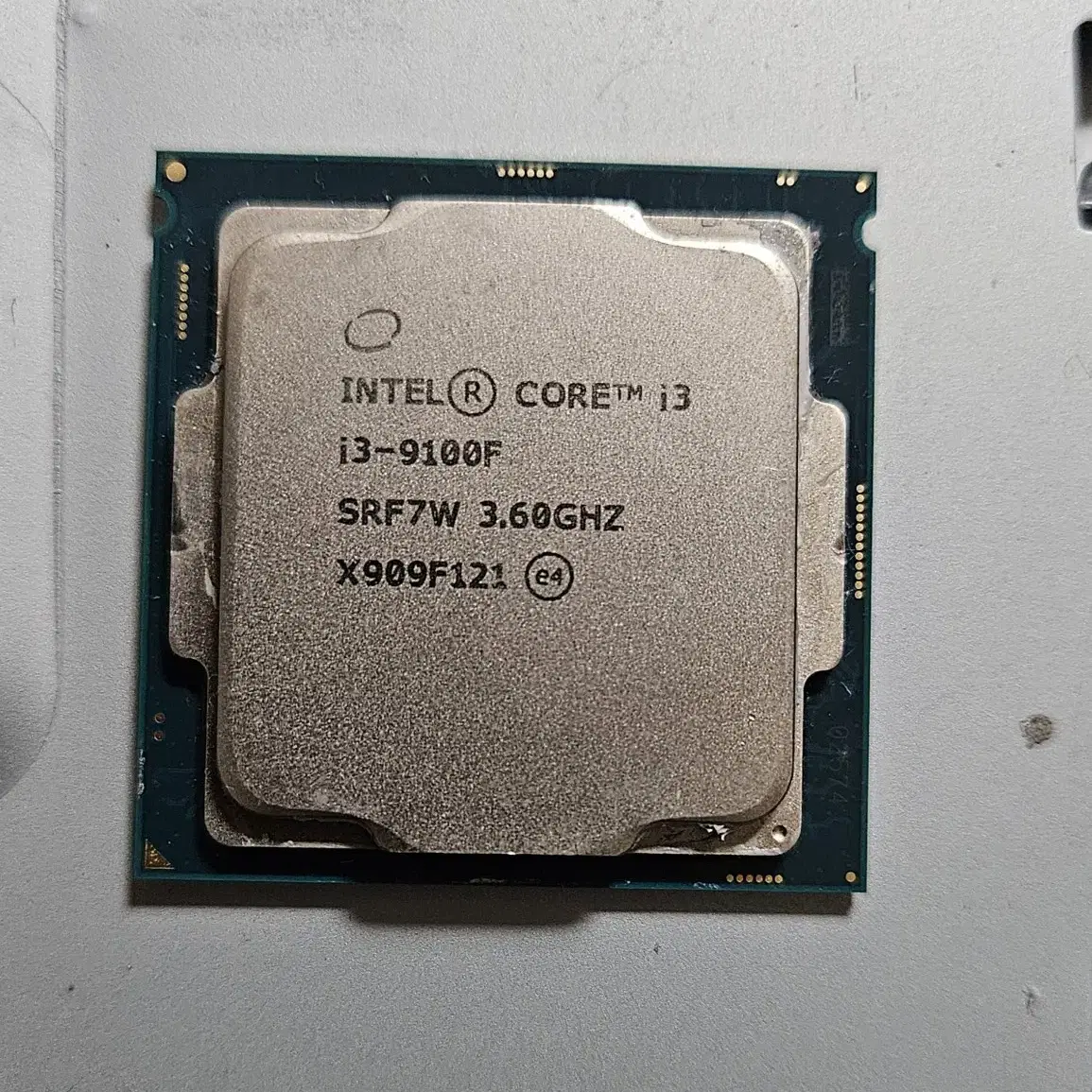 cpu i3 9200f