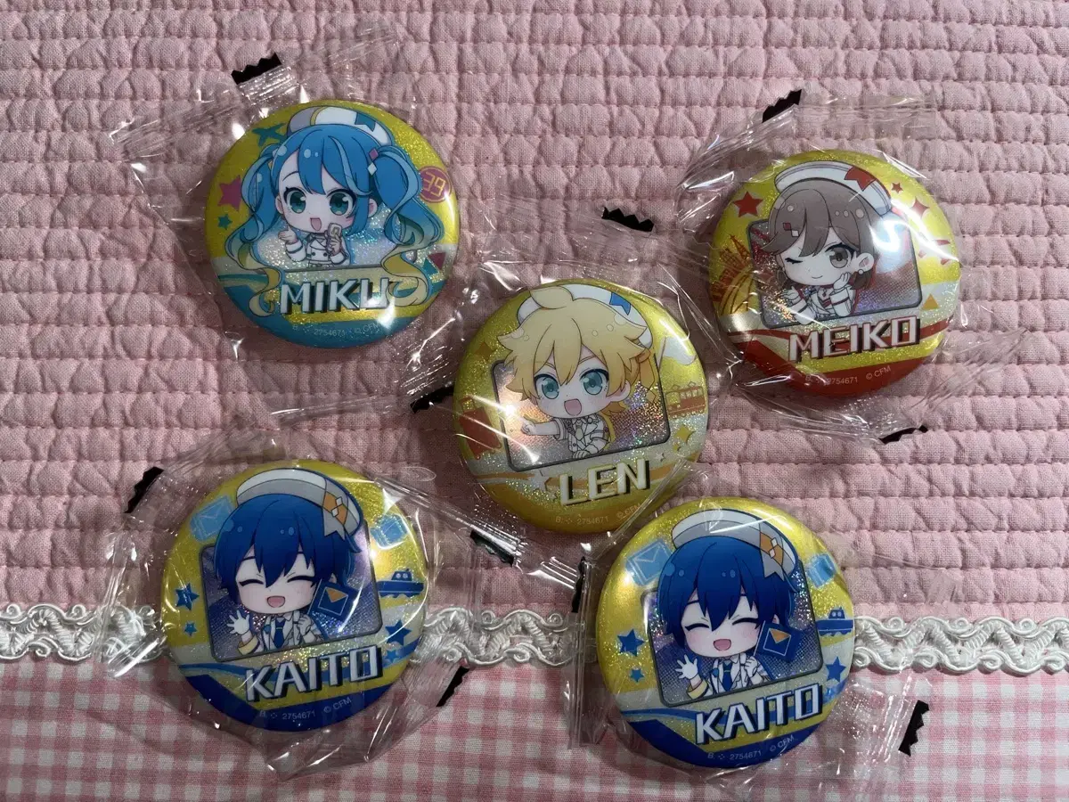 Hatsune Miku Magical Mirai Gacha C-Grade Can Badge Kaito Miku ren Mayko