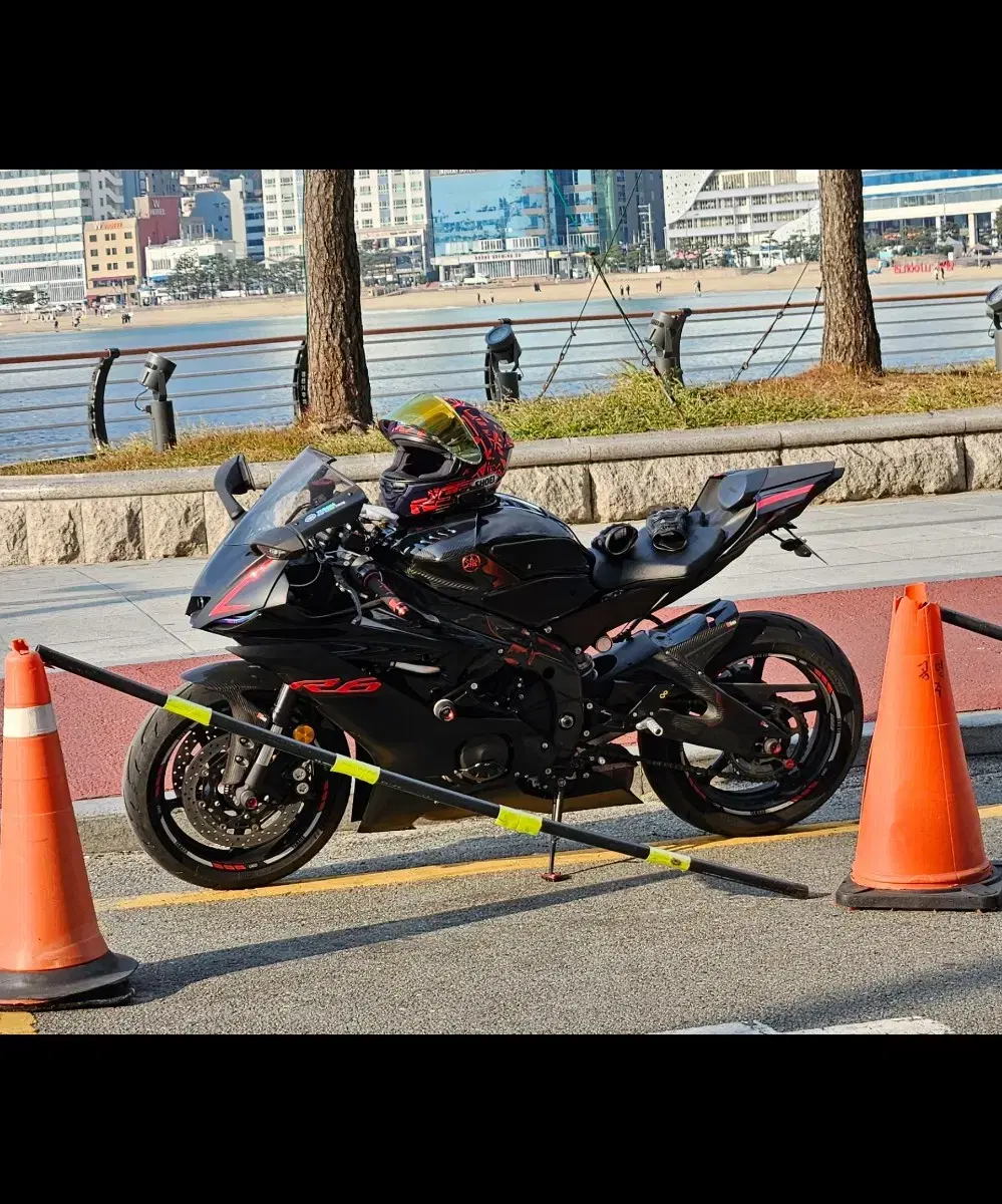 야마하 YZF R6 20년식 1.7만키로 무사고 무꿍 풀튜닝 판매합니다