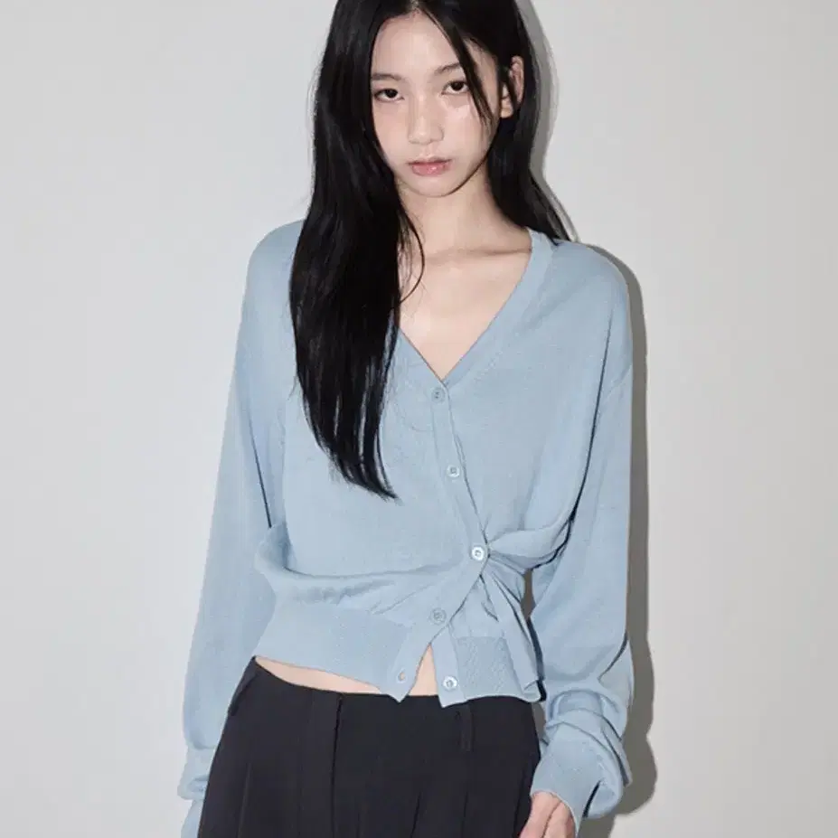 오디에스 SIDE BUTTON CARDIGAN (BLACK) 새상품