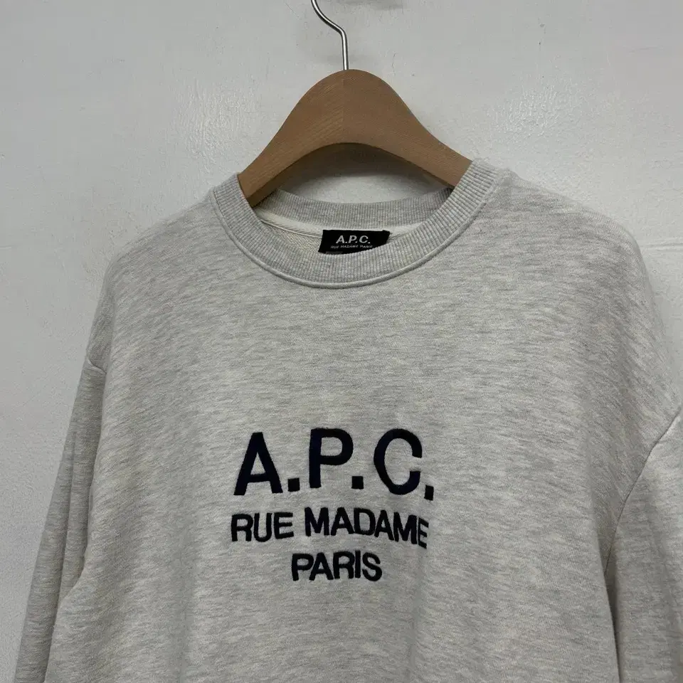 APC 아페쎄 맨투맨