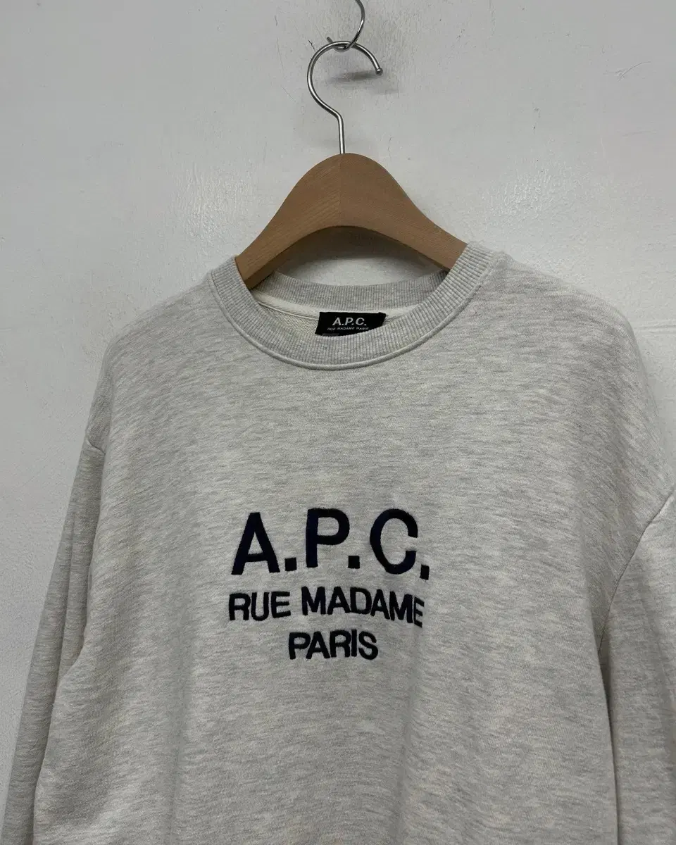 APC 아페쎄 맨투맨