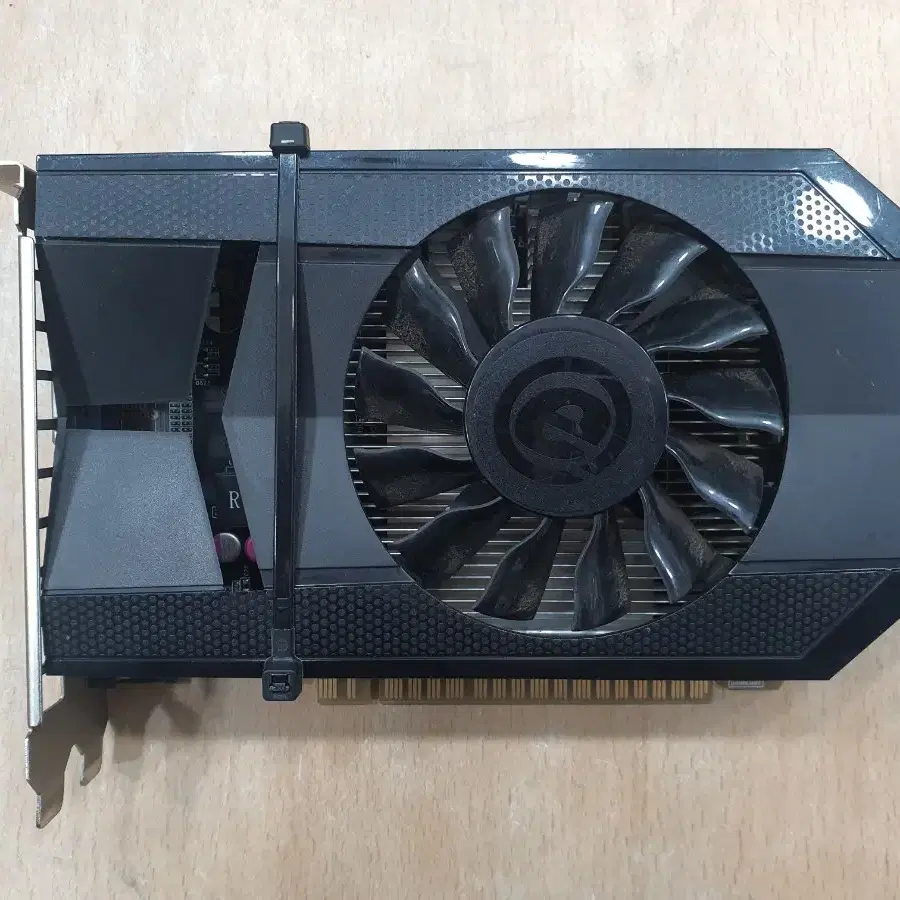 지포스 GTX 650 1G 그래픽카드 미세한소음