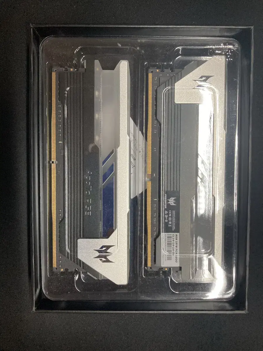 DDR4 3200 cl14 16g프레데터