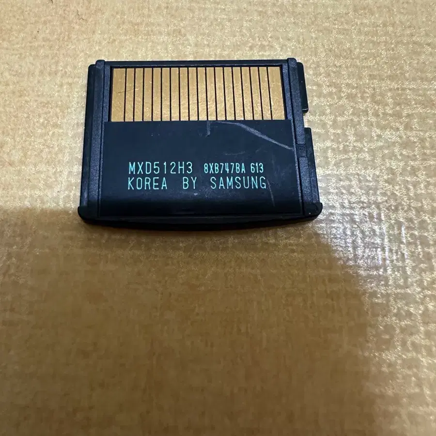 XD메모리 카드 512 MB 판매합니다.