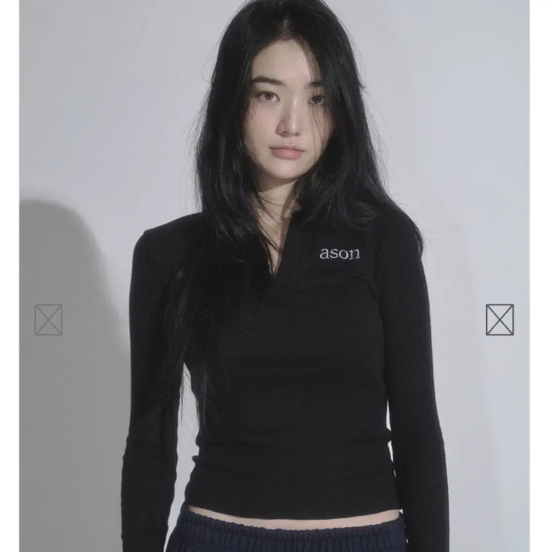 애즈온 IVY COLLAR LONG SLEEVE 롱슬리브 블랙