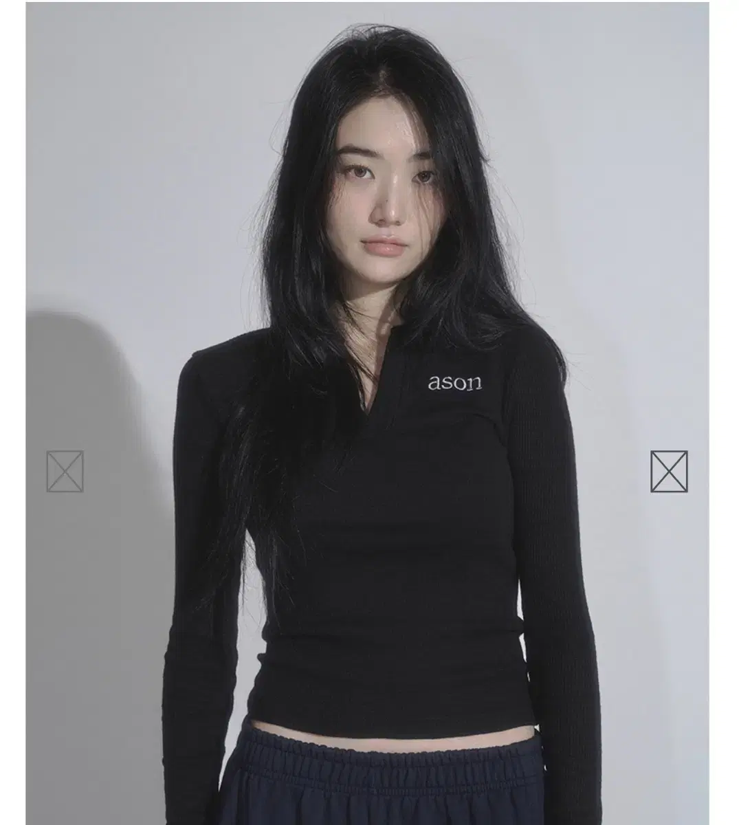 애즈온 IVY COLLAR LONG SLEEVE 롱슬리브 블랙