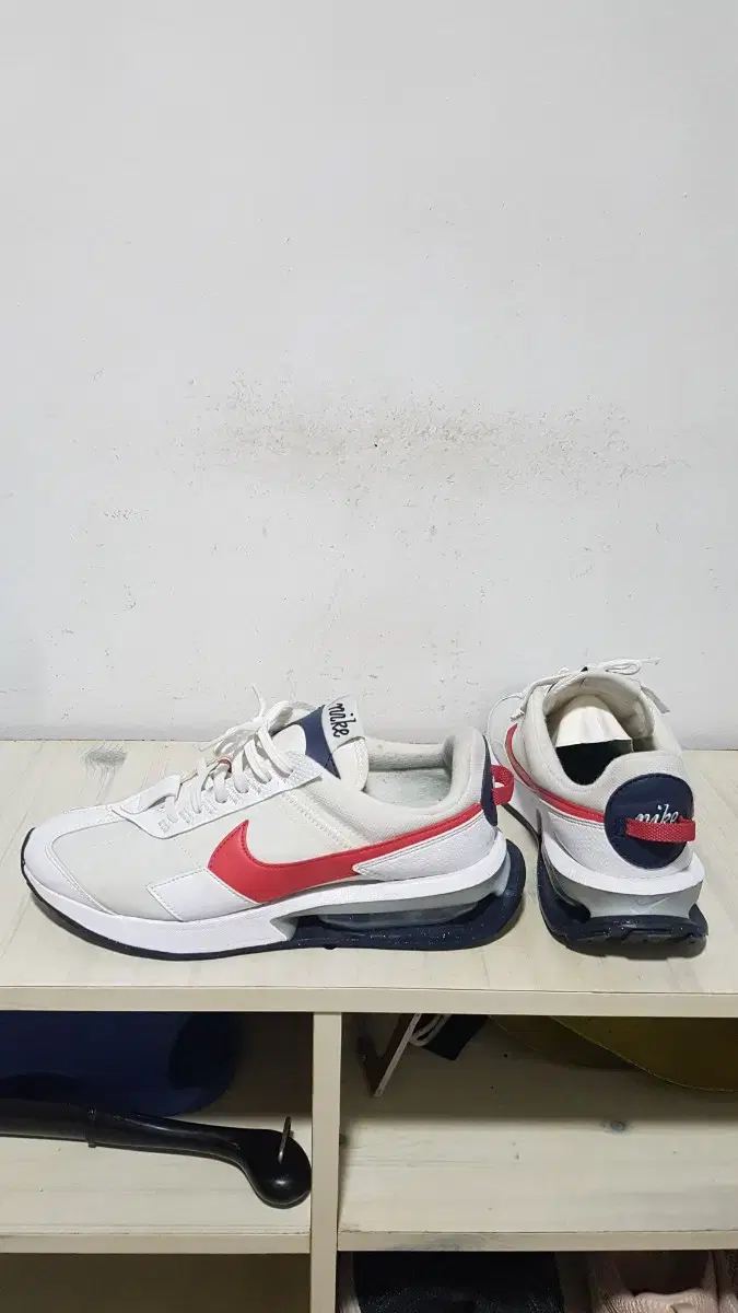 택포 260~265 A급 정품 NIKE AIR-MAX 경량 왕쿠션 운동화