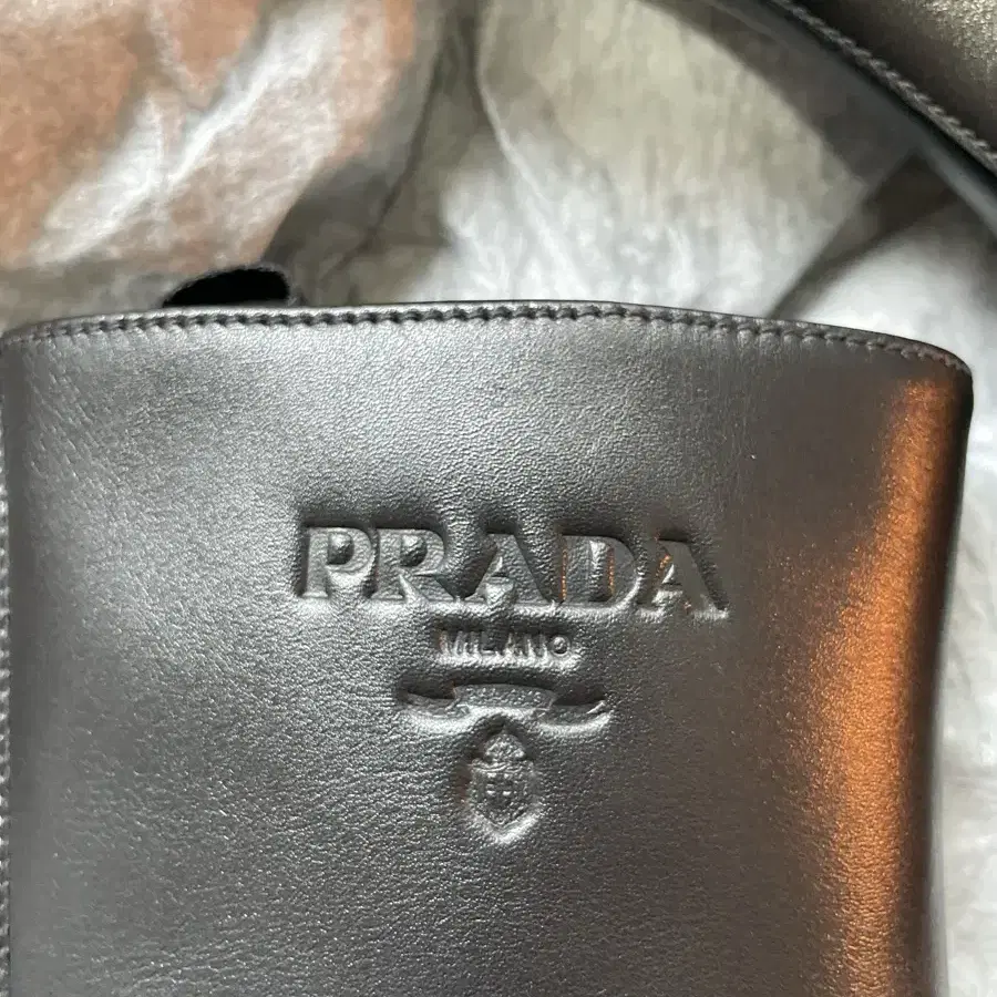 프라다 스퀘어토 앵클 부츠 / Prada Square-Toe Boots