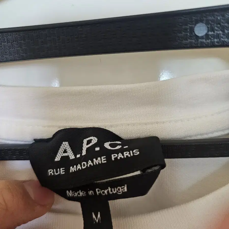 a.p.c. 아페쎄 반팔 m