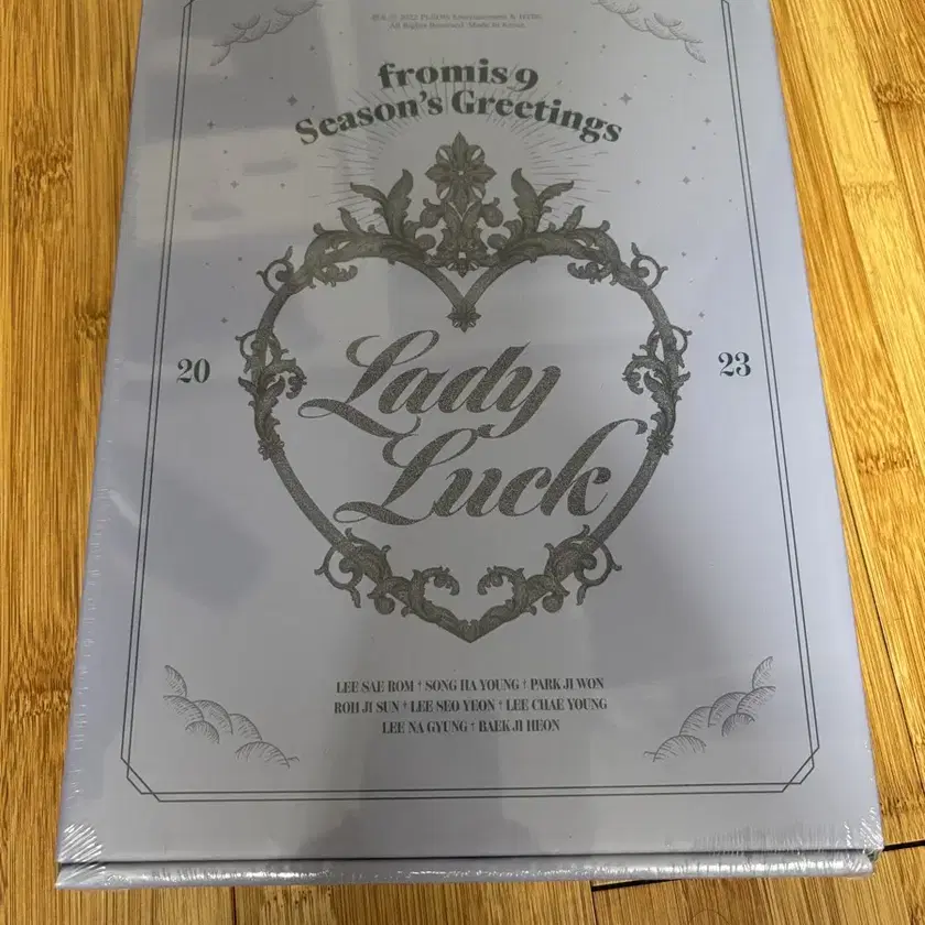 Buy FROMIS_9 Signed albums, Rare photocards on Bunjang!
