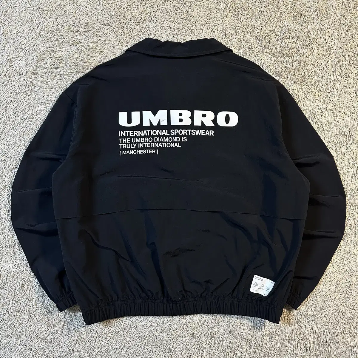 [S] 엄브로 UMBRO 투웨이 클래식 웜업 바람막이 자켓 블랙