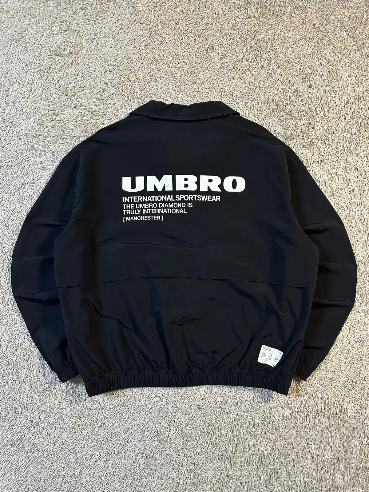 [S] 엄브로 UMBRO 투웨이 클래식 웜업 바람막이 자켓 블랙