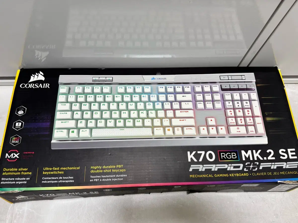 커세어 K70 MK.2 SE 은축