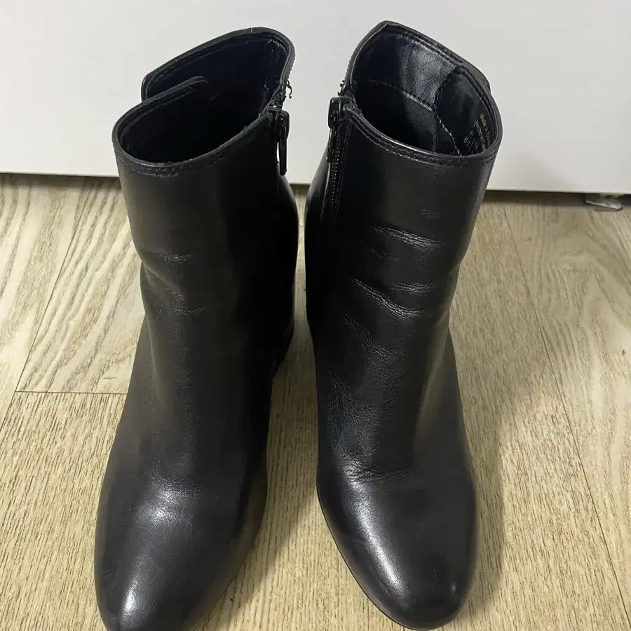 여성 부츠 (ALDO 235cm)