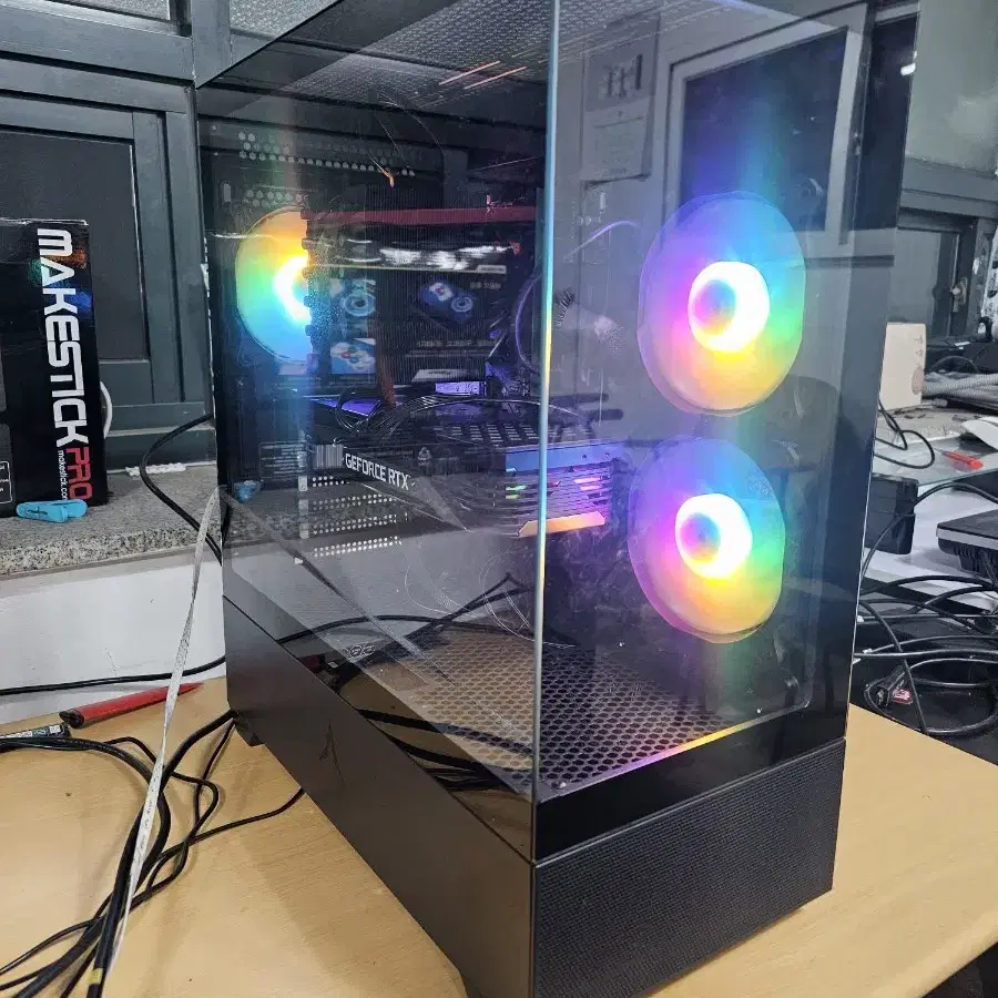 RYZEN 5600X,B550M,32G,500G,3060TI 본체팝니다