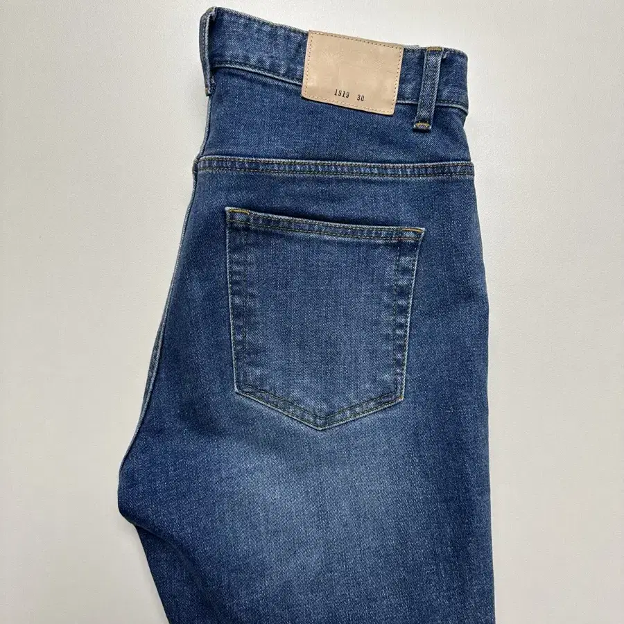 브랜디드 1919 NEW STANDARD JEANS [CROP SLIM]