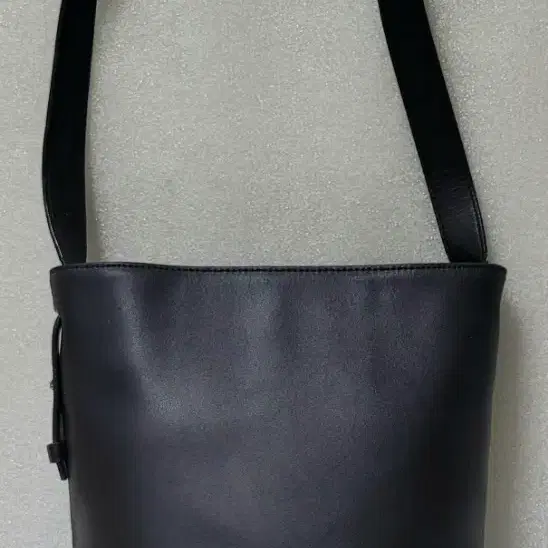 로서울 ROH SEOUL Juty medium shoulder bag