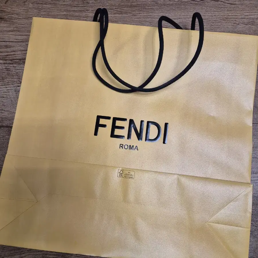 Fendi 펜디 쇼핑백