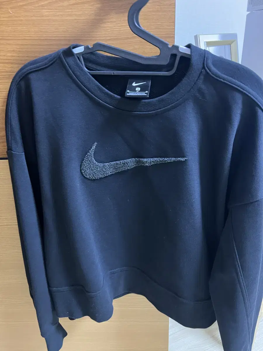 Nike Dri-FIT Cropped Sweatshirt