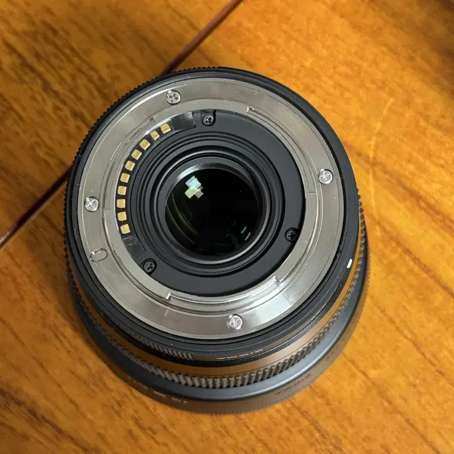 시그마 56mm 1.4 후지마운트 민트급 !!!!!!