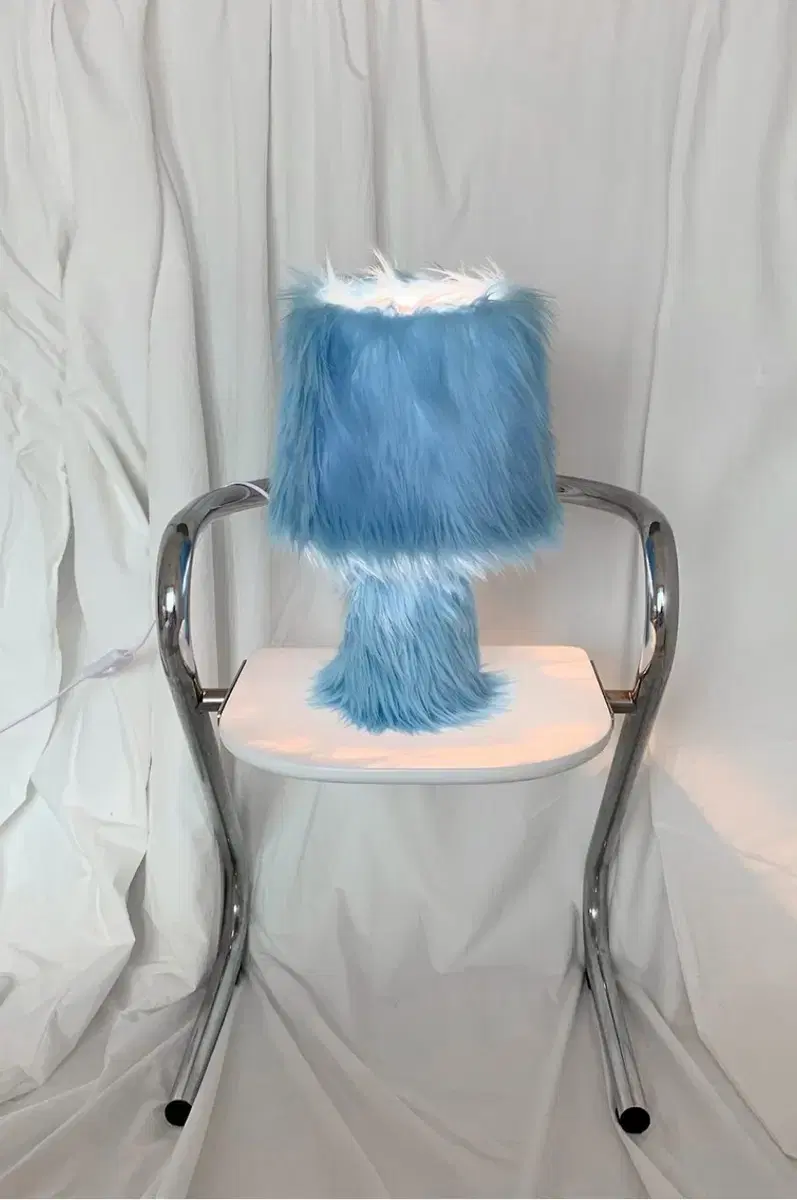 포식스먼스 furry lamp 퍼 스탠드