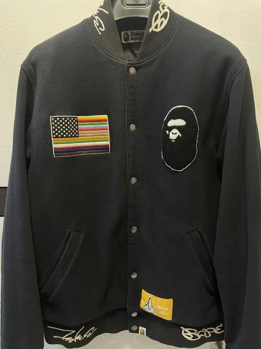 16ss 베이프 x 퓨추라 바시티 자켓 2xl