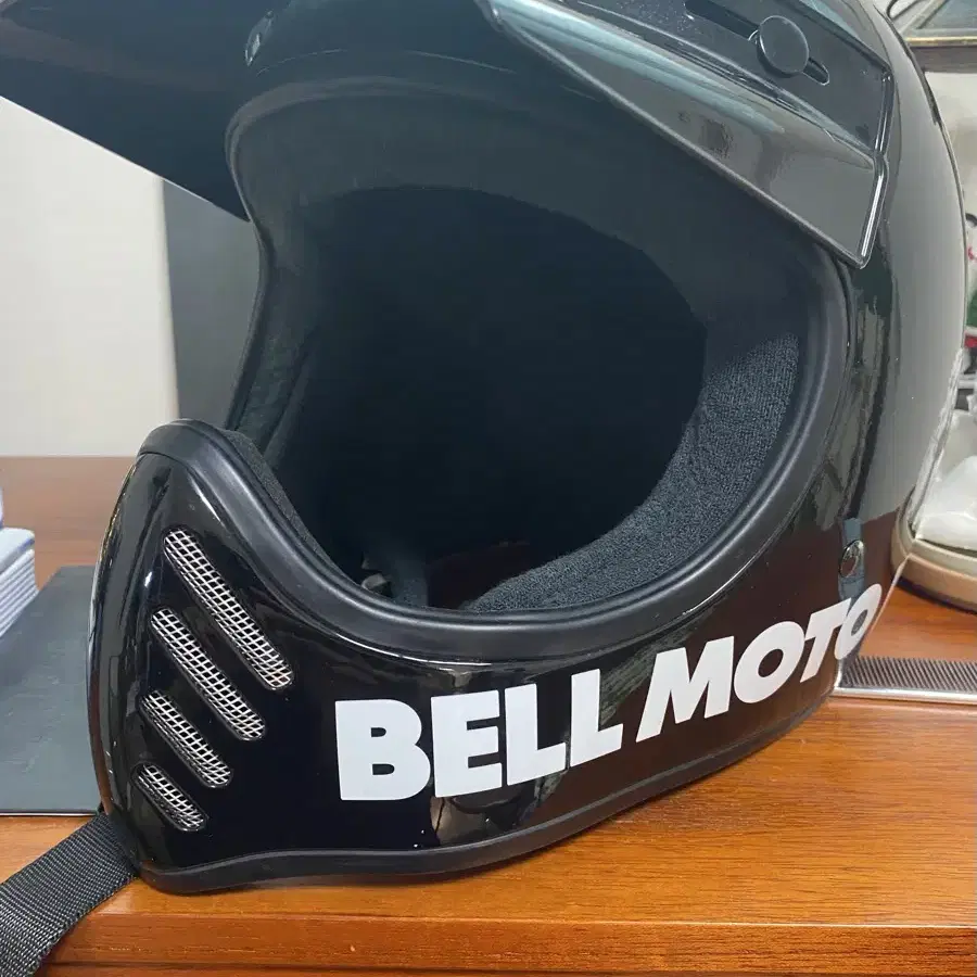 Bell moto3 벨모토3 헬멧