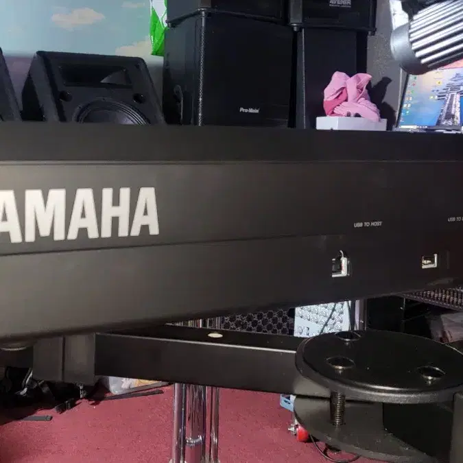 야마하 YAMAHA 신디사이저 MODX7+ 팝니다.