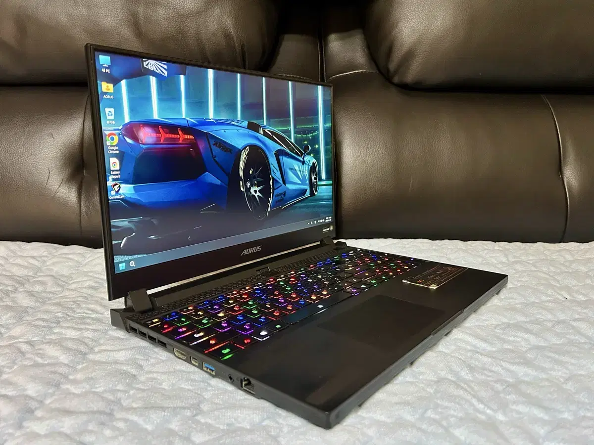 기가바이트 어로스 240Hz, 3060, i7-10870H 게이밍노트북