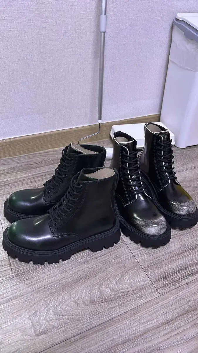 ZARA boot(size 260)