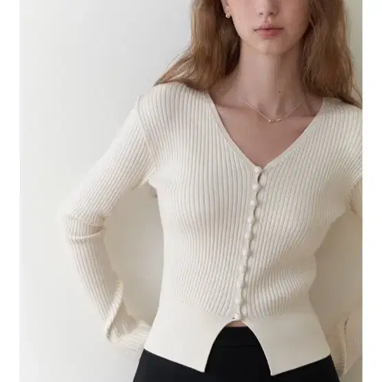 구해요) 리엘 가디건 Liatris knit cardigan (ivory