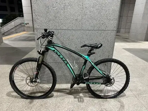 풀카본 mtb 판매 대차합니다