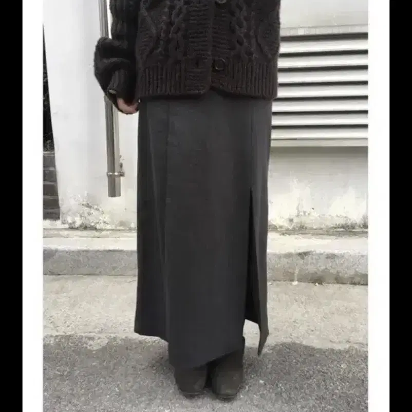 아워캐비넷 winter slit long skirt