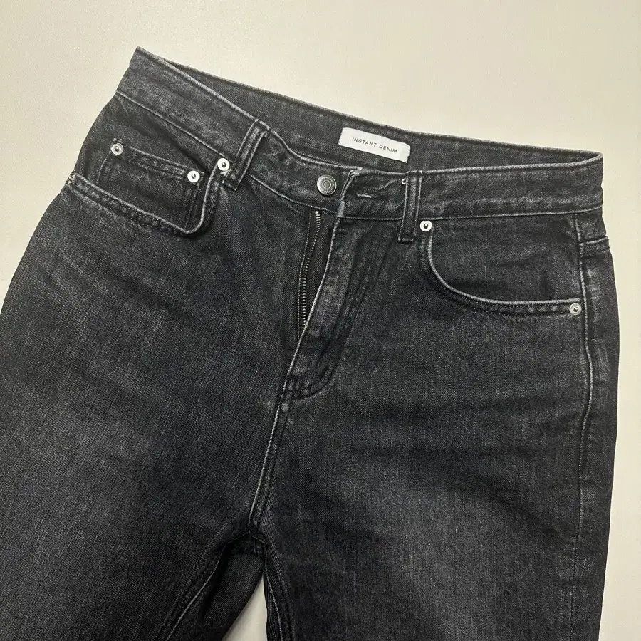 51006 HISHITOMO COLLECTION BLACK JEANS