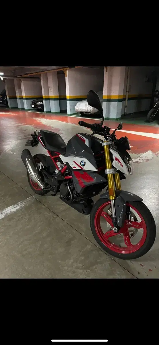 Bmw g310r 21년식 3천키로