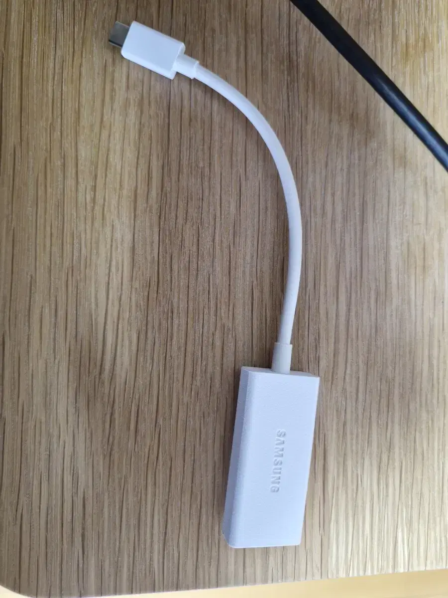 삼성 USB-C HDMI 변환 어댑터.