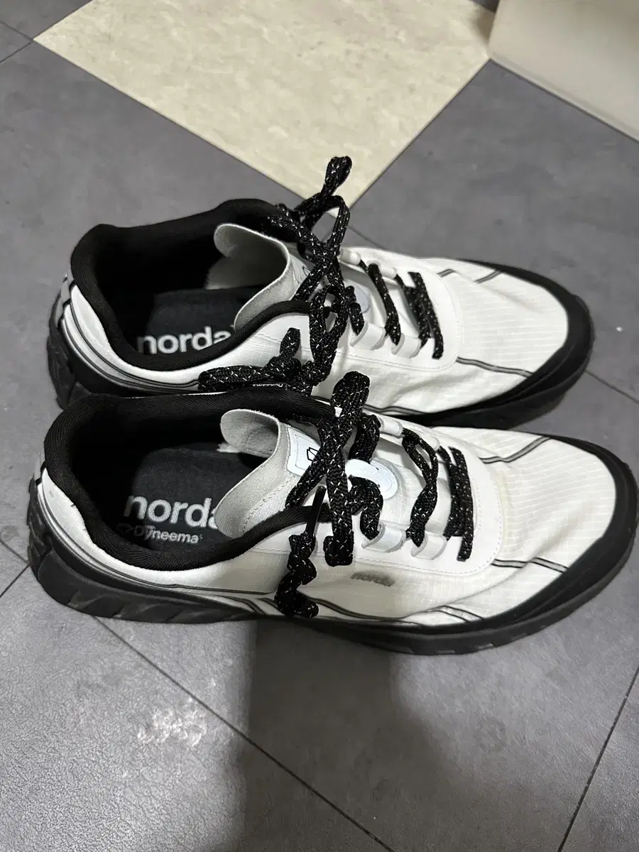 norda 노다 002 알파인 화이트 (295/280~290 추천)