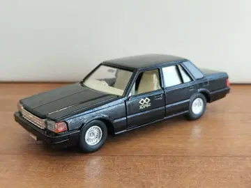 토미카댄디 DJ5 도요타 크라운 1/43