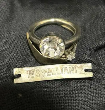IOSSELLIANI 이오세리아니 리프 지르코니아 반지