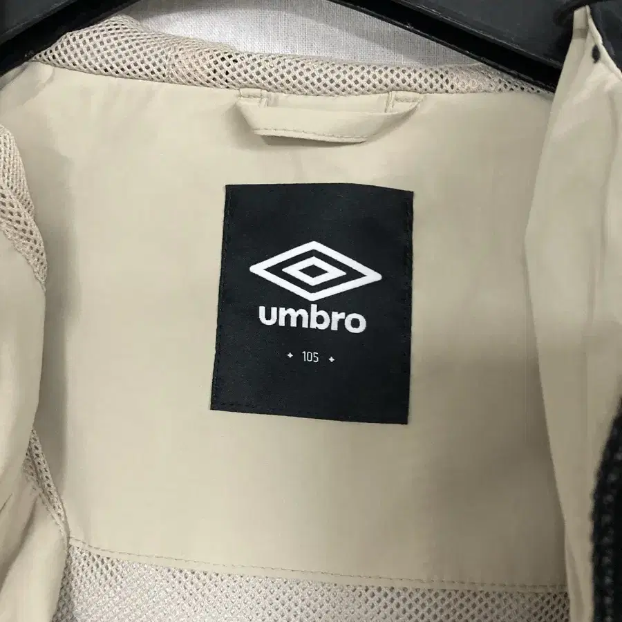 UMBRO 엄브로 멀티포켓 자켓 105사이즈